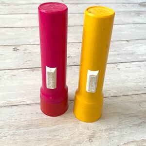 REI Kids Flashlights Everready Brand Set of 2 Yellow & Magenta Pink Purple